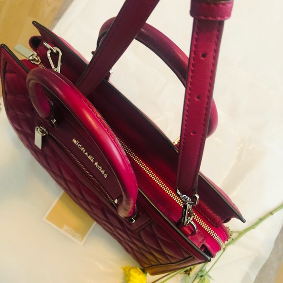 ❤️SOLD❤️🎉🎉🎉HOST PICK💕💕🎉🎉Michael Kors Selma Quilted Satchel Pink - Picture 10 of 16
